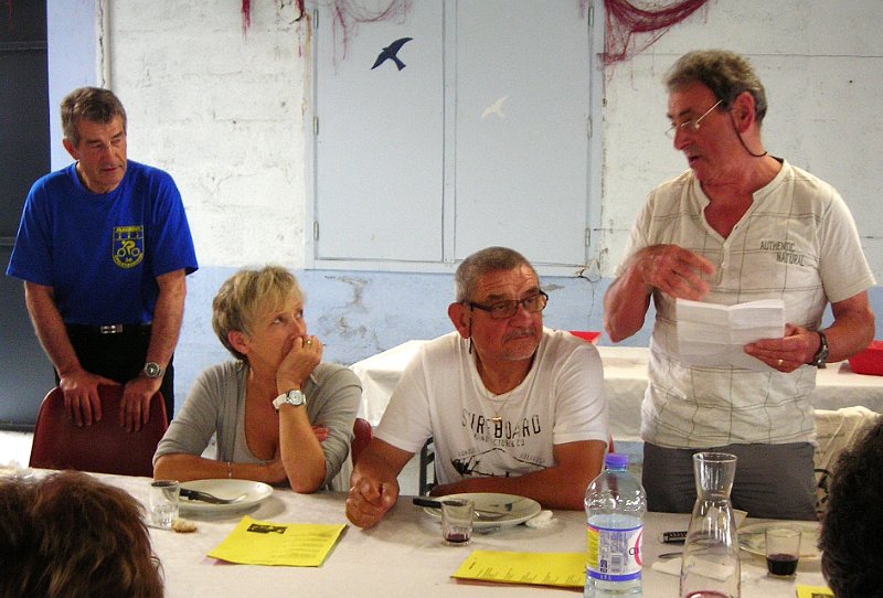 2012-06-27 63 Mais Roger ne s_en laisse pas compter.JPG